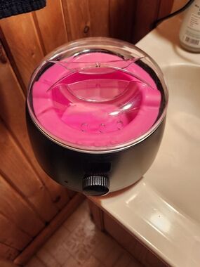 Black Wax Warmer with Bright Pink Interior